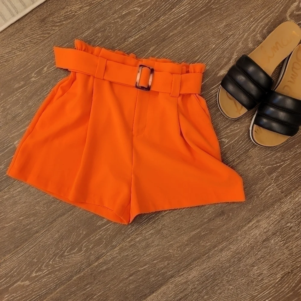 NINE WEST Paperbag Shorts‎ in Fresh Lava size small NWOT